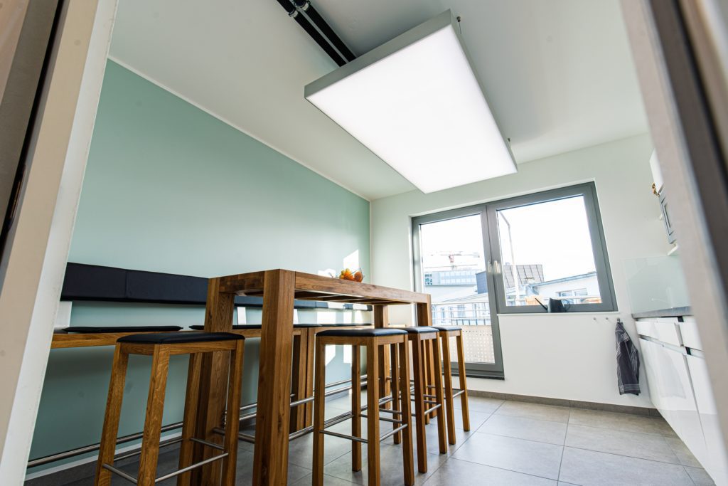 Produkt -2 ABW Architekten Heiz Kühldecke mit Licht und Akustik von interpanel 04 1024x683 - Produkt -2
