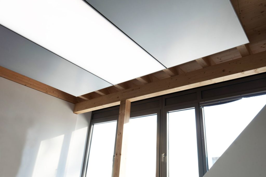 ABW Architekten - Heiz-Kühldecke mit Licht und Akustik von interpanel 06