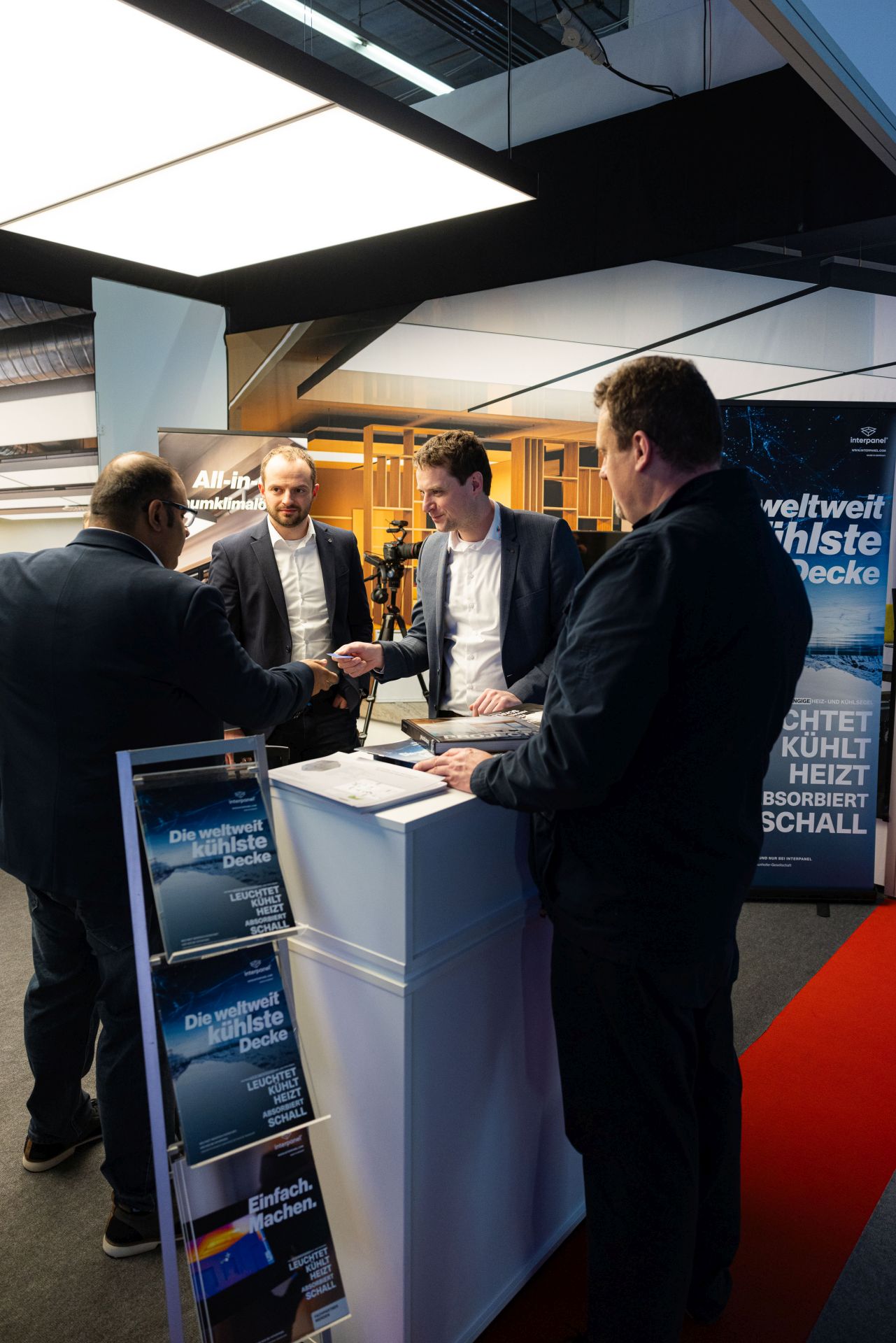 interpanel setzt Maßstäbe auf der Light & Building 2024: Der Rückblick interpanel Light Building 2024 0012 - interpanel setzt Maßstäbe auf der Light & Building 2024: Der Rückblick