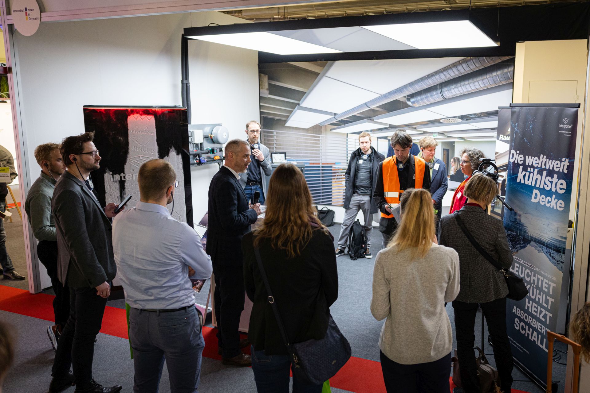 interpanel setzt Maßstäbe auf der Light & Building 2024: Der Rückblick interpanel Light Building 2024 0019 - interpanel setzt Maßstäbe auf der Light & Building 2024: Der Rückblick