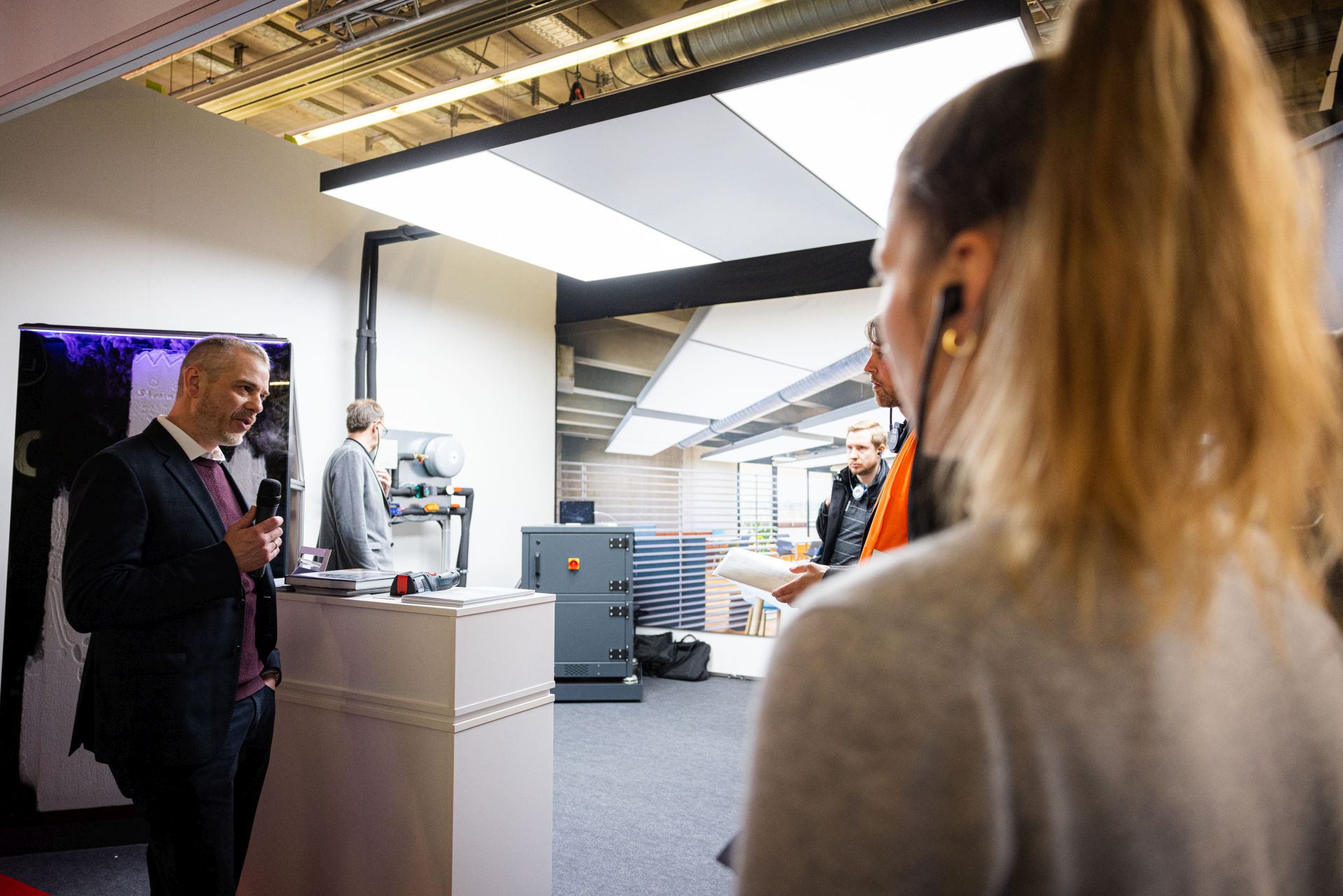 interpanel setzt Maßstäbe auf der Light & Building 2024: Der Rückblick interpanel Light Building 2024 0021 - interpanel setzt Maßstäbe auf der Light & Building 2024: Der Rückblick