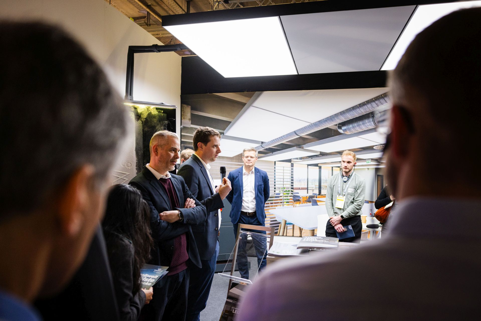 interpanel setzt Maßstäbe auf der Light & Building 2024: Der Rückblick interpanel Light Building 2024 0029 - interpanel setzt Maßstäbe auf der Light & Building 2024: Der Rückblick