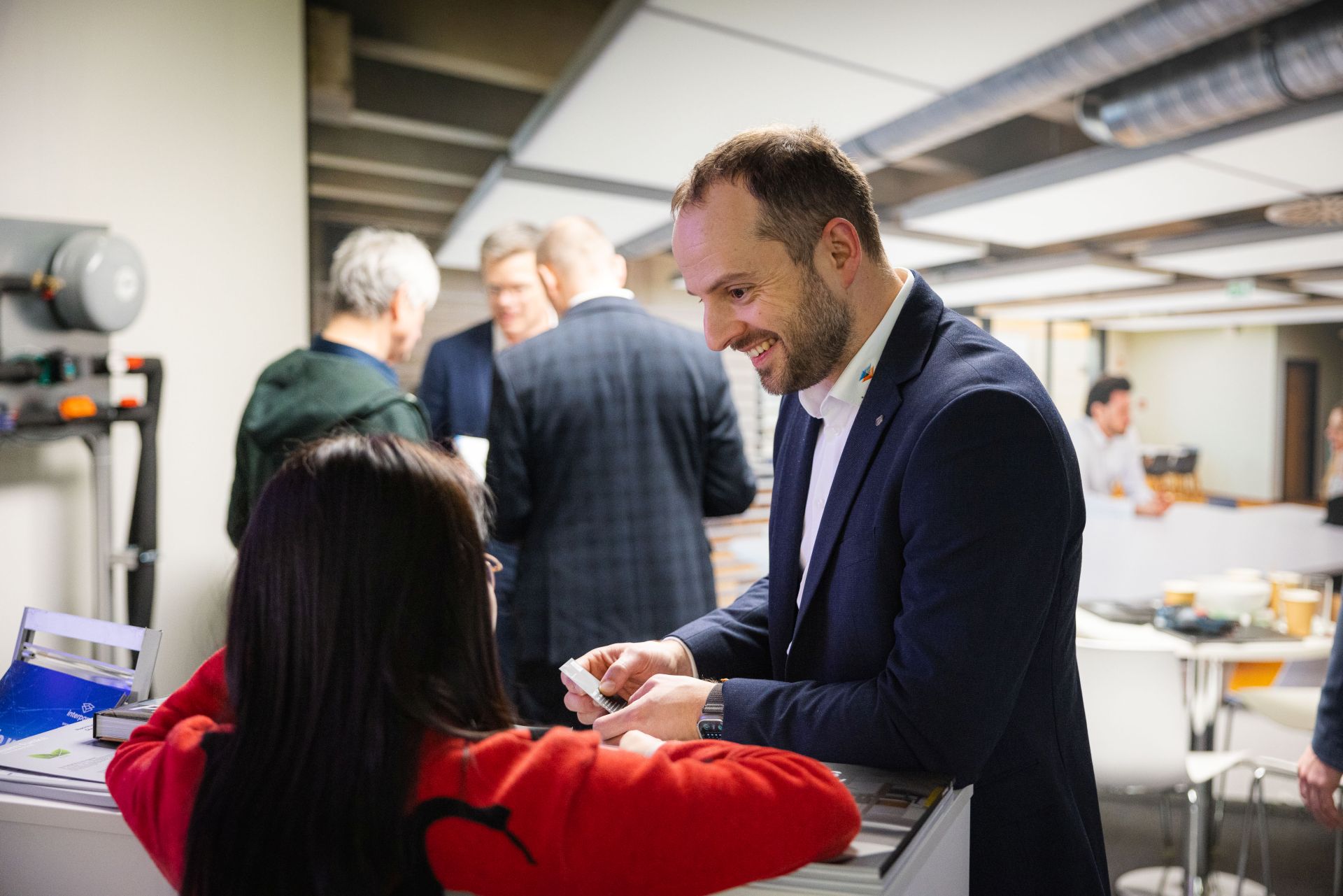 interpanel setzt Maßstäbe auf der Light & Building 2024: Der Rückblick interpanel Light Building 2024 0033 - interpanel setzt Maßstäbe auf der Light & Building 2024: Der Rückblick