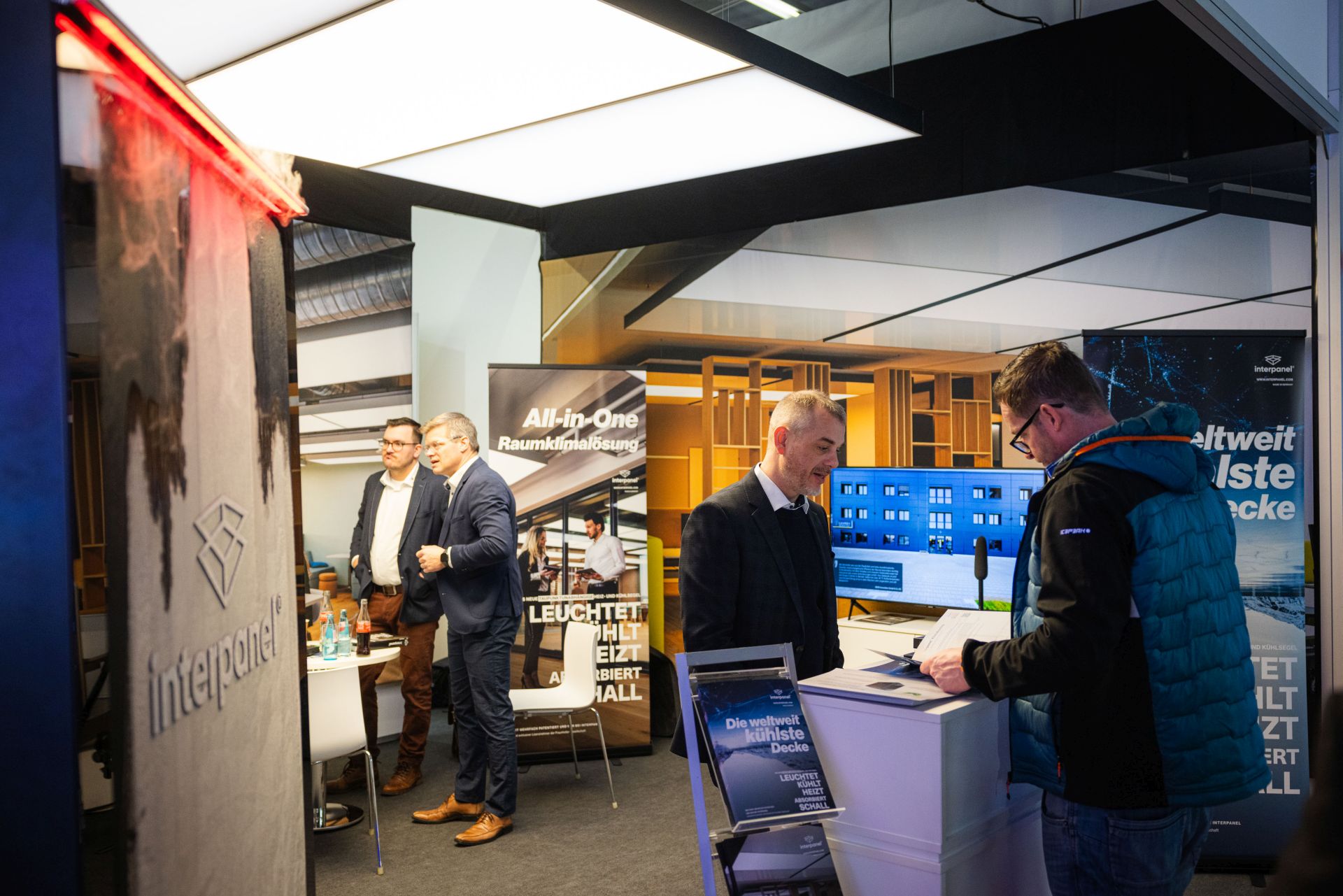 interpanel setzt Maßstäbe auf der Light & Building 2024: Der Rückblick interpanel Light Building 2024 0035 - interpanel setzt Maßstäbe auf der Light & Building 2024: Der Rückblick