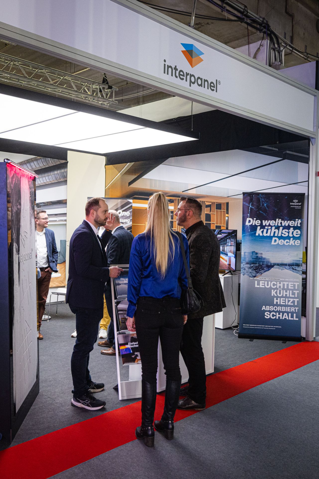 interpanel setzt Maßstäbe auf der Light & Building 2024: Der Rückblick interpanel Light Building 2024 0038 - interpanel setzt Maßstäbe auf der Light & Building 2024: Der Rückblick