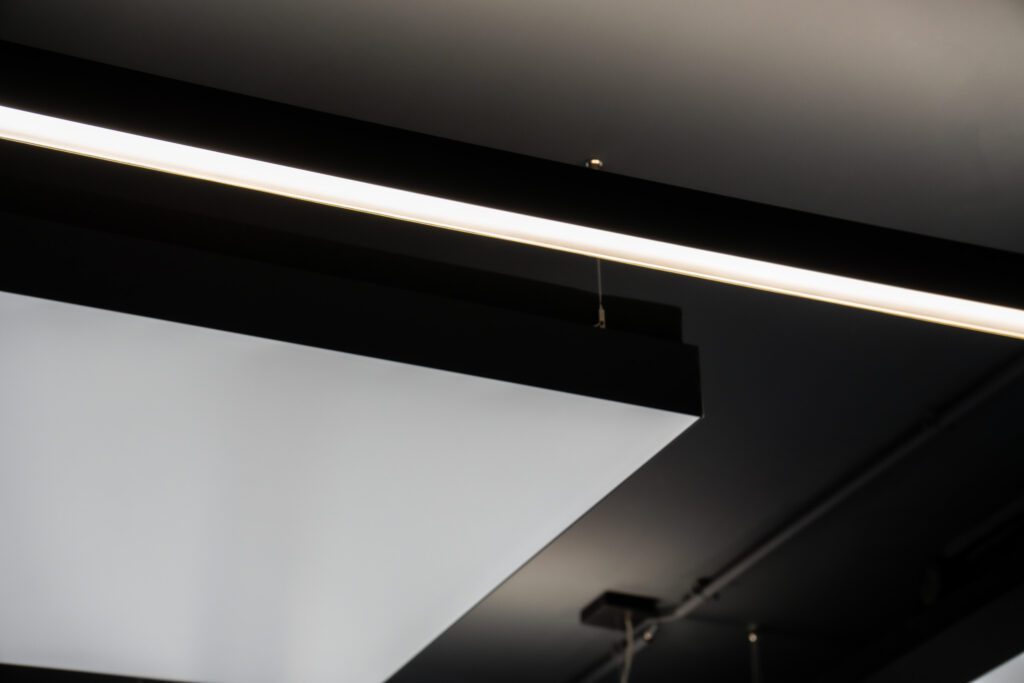 interpanel Friedrichscarree 17 1024x683 - Stuttgart Zentrum Friedrichscarré - einzigartige Kühlsegel für nachhaltige Büros