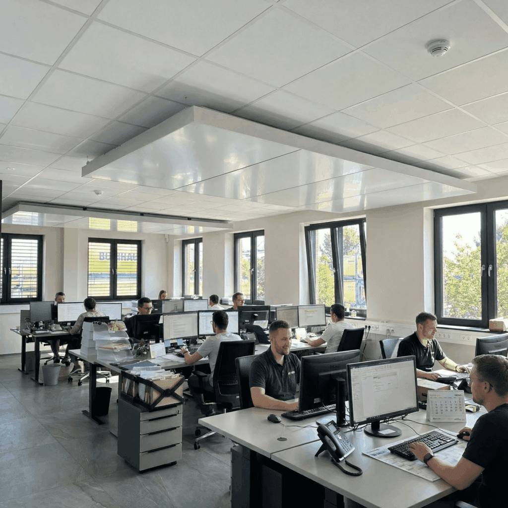 image 9 1024x1024 - Das Taupunkt-Dilemma: Warum konventionelle Deckenk&uuml;hlung im Sommer kapituliert &ndash; und wie Sie Ihre Gewerbeimmobilie zukunftssicher machen